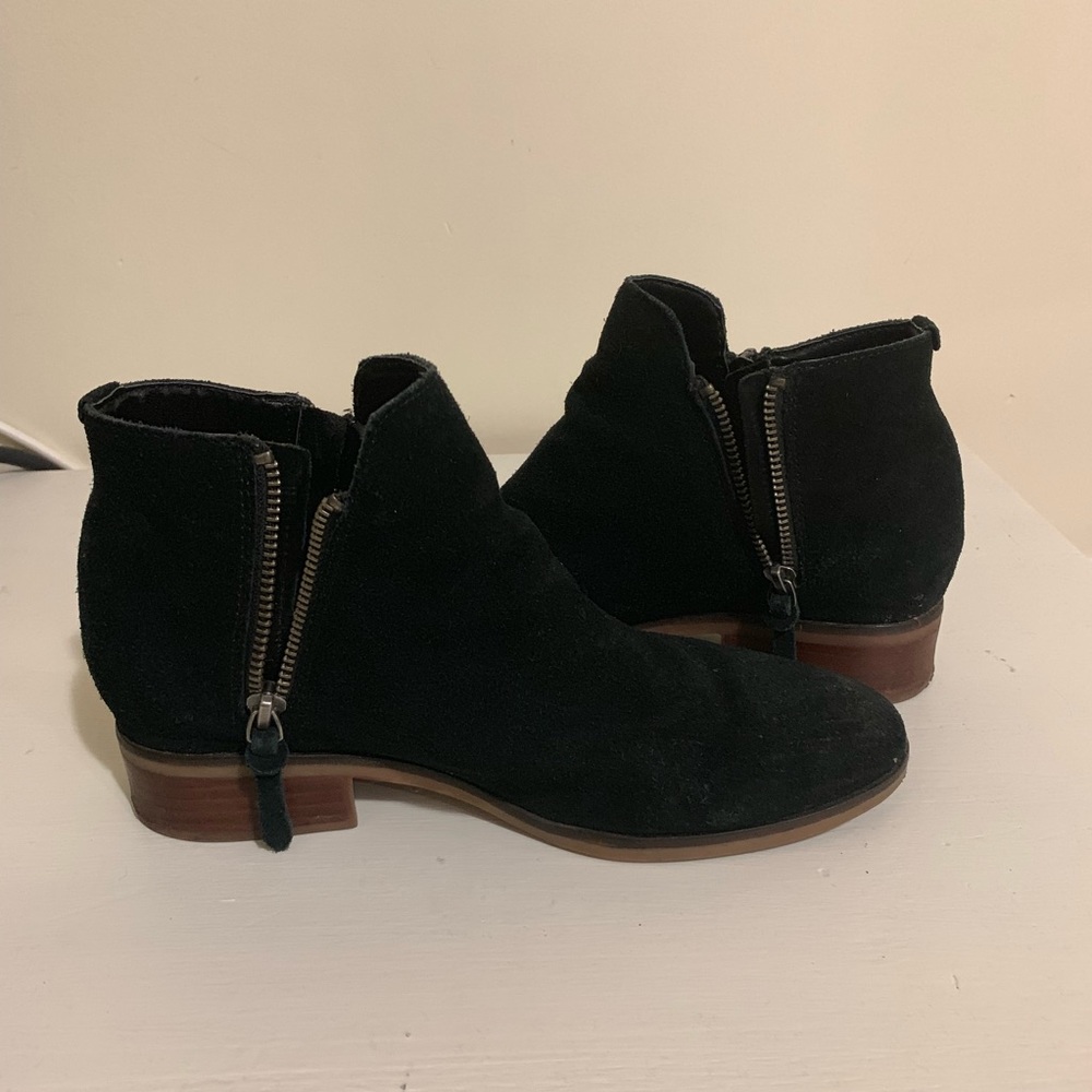 Steve Madden Black Zipper Booties
